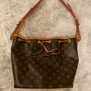 SOLD Louis Vuitton Petit Noe M42226